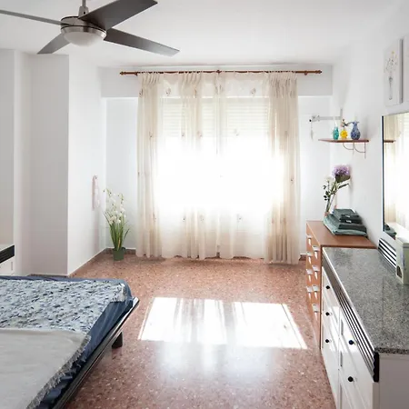 An In With 3 Bedrooms, Located Near And Gandia شقة إكسراكو